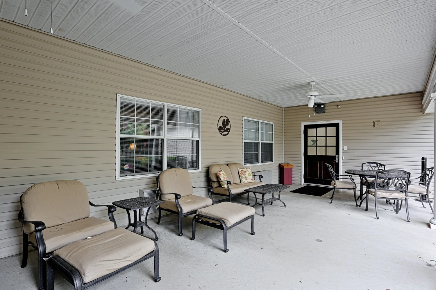 COUNTRY COTTAGE - RUSSELLVILLE