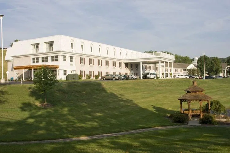 COUNTRY MEADOWS - SOUTH HILLS