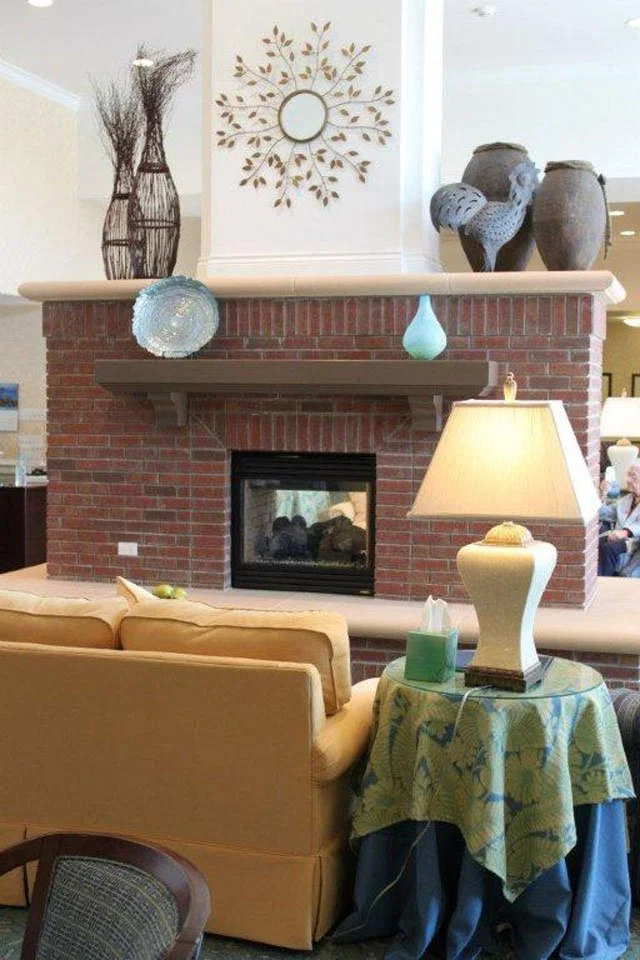 COUNTRY PLACE SENIOR LIVING LYONS