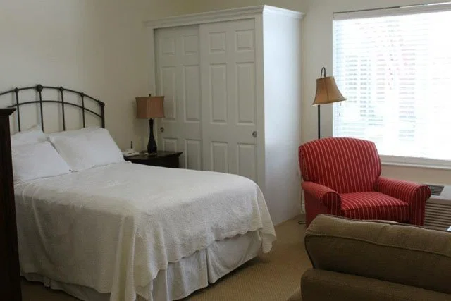 COUNTRY PLACE SENIOR LIVING LYONS