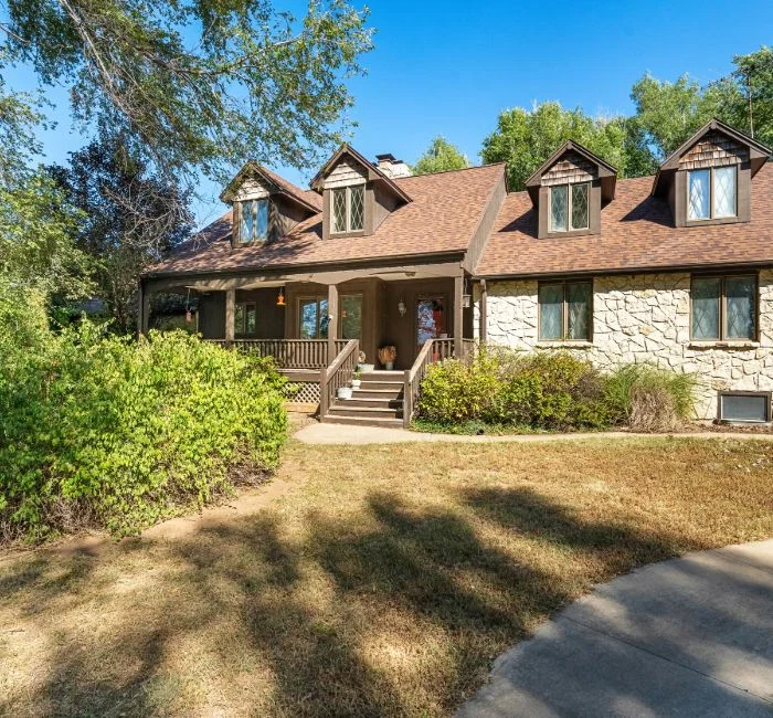 COUNTRYSIDE HOME