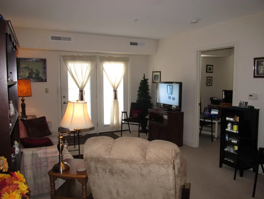 Crestmount Square Senior Apartments