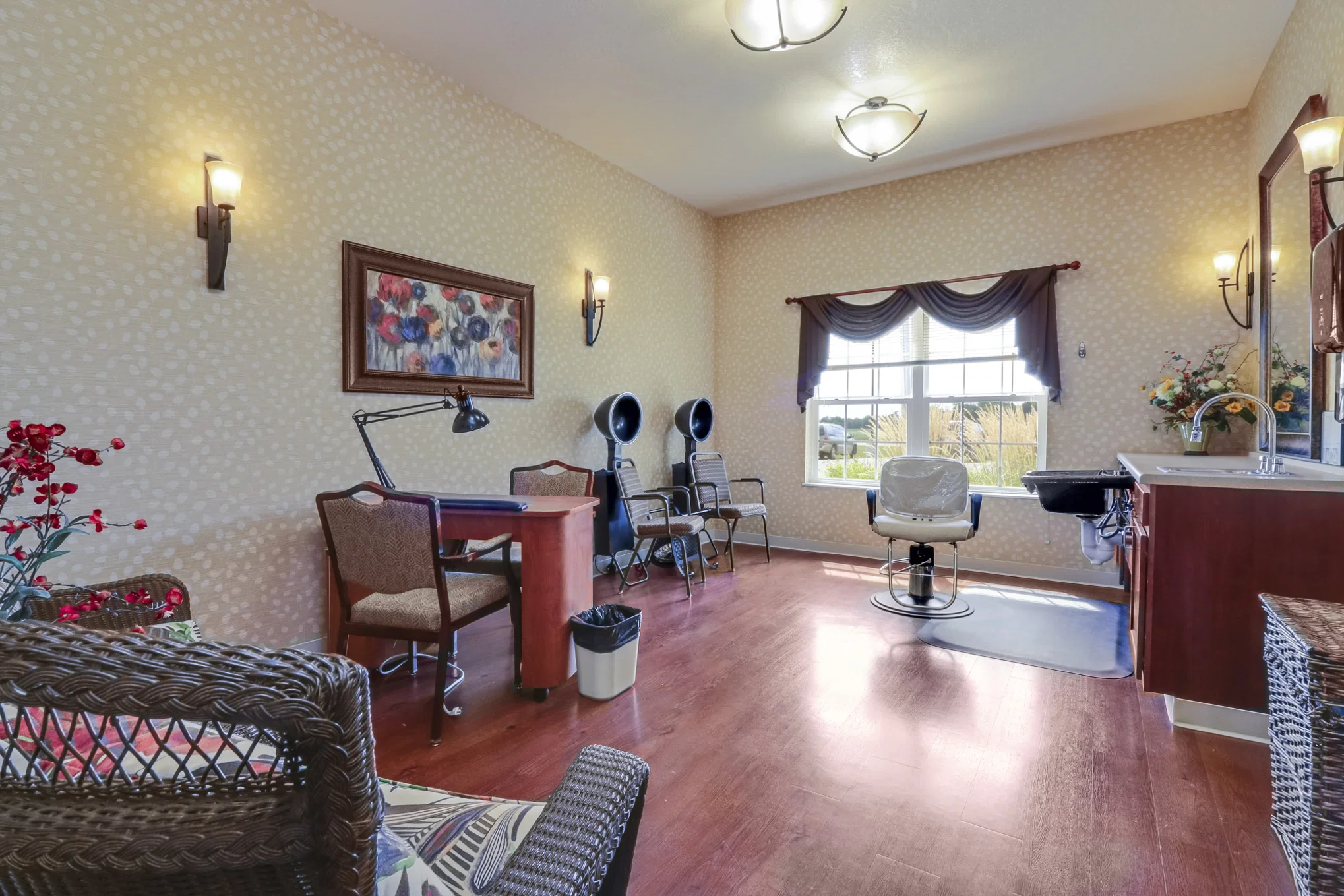 CRESTWOOD VILLAGE ASSISTED LIVING & MEMORY CARE