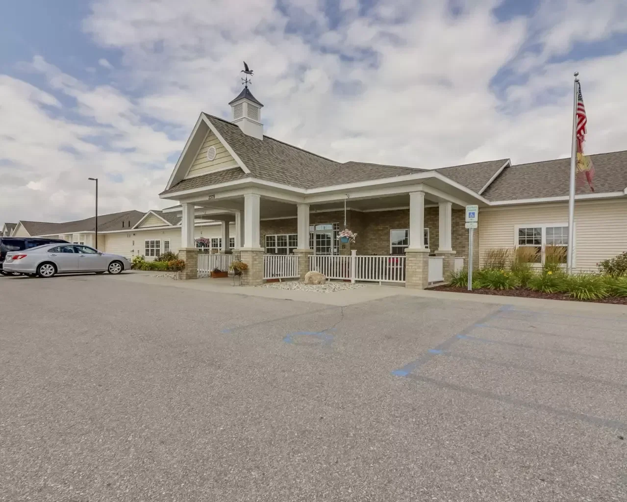 CRESTWOOD VILLAGE ASSISTED LIVING & MEMORY CARE