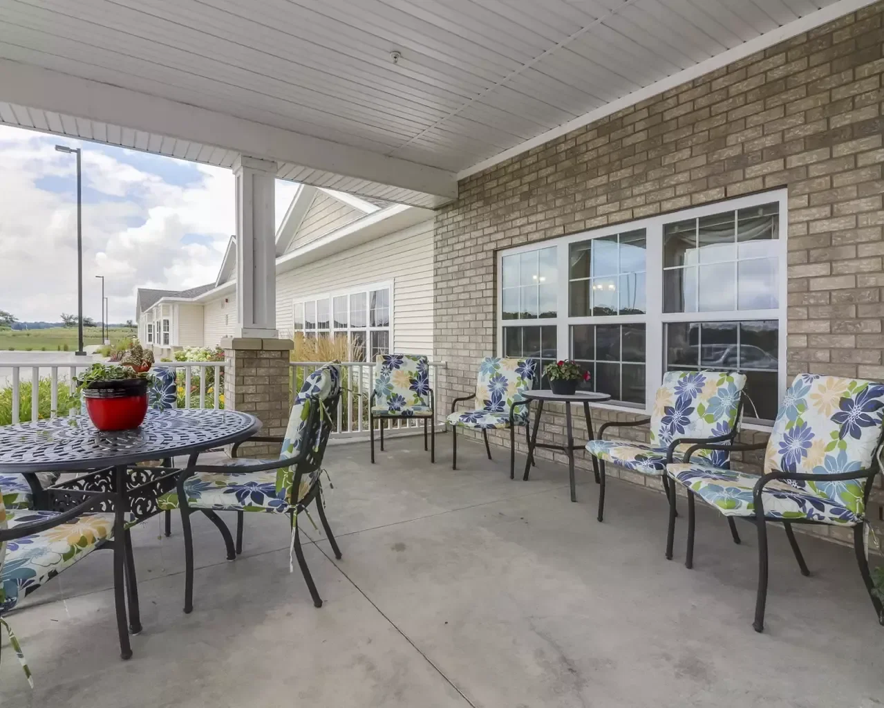 CRESTWOOD VILLAGE ASSISTED LIVING & MEMORY CARE