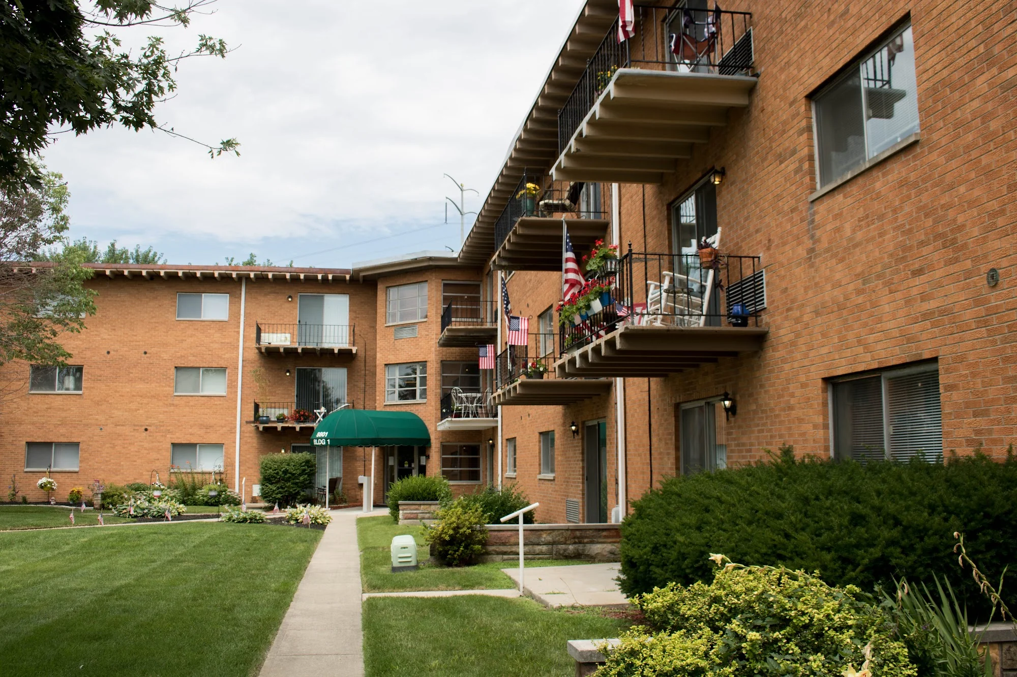 Crestwood Village Senior Community – South