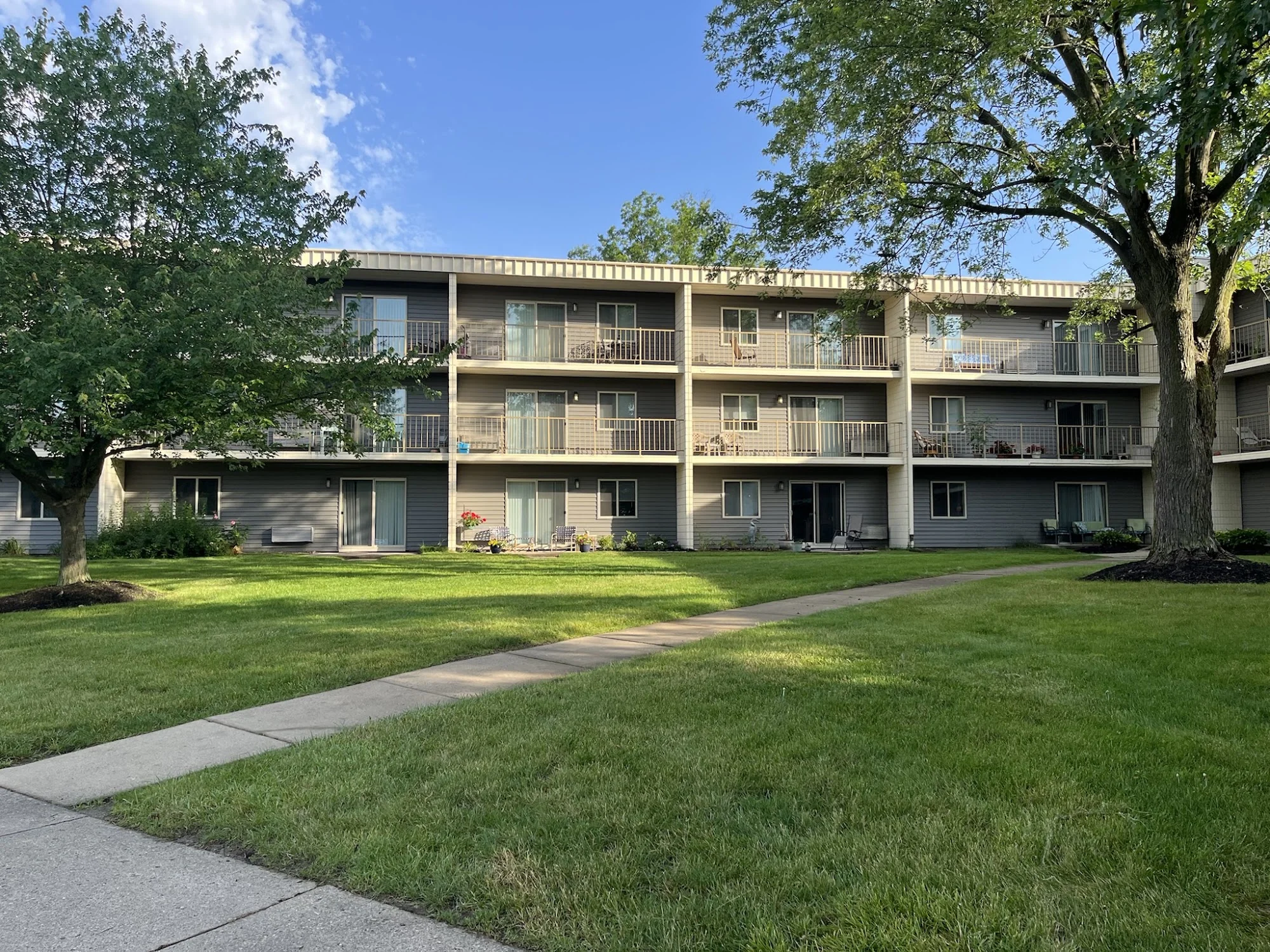 Crestwood Village Senior Living – North