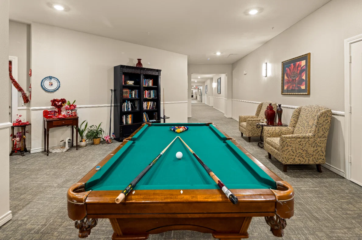 DISCOVERY VILLAGE AT CASTLE HILLS ASSISTED LIVING AND MEMORY CARE