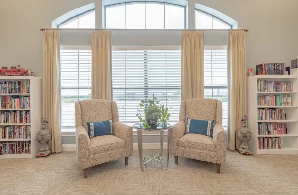 DISCOVERY VILLAGE AT CASTLE HILLS ASSISTED LIVING AND MEMORY CARE