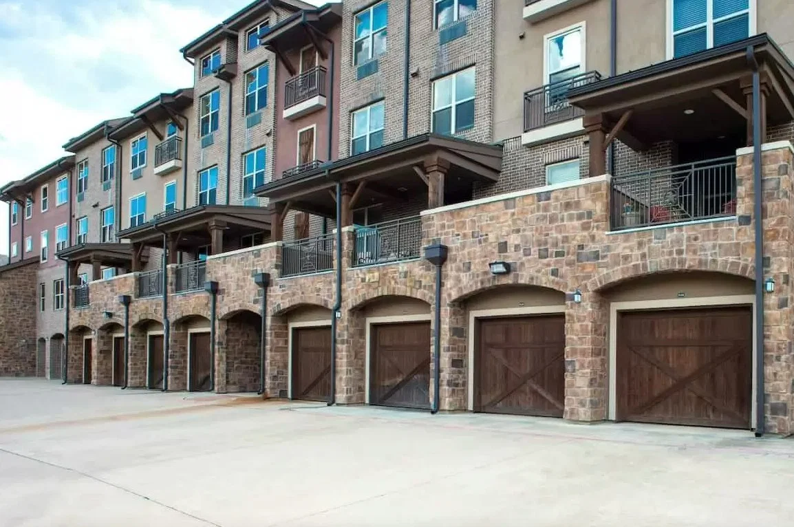 DISCOVERY VILLAGE AT SOUTHLAKE (BLDG 2)