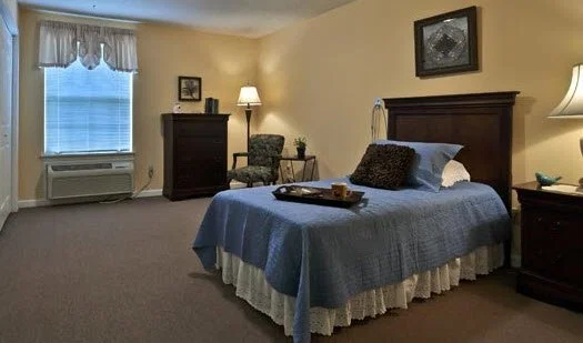 DOGWOOD BEND SENIOR LIVING