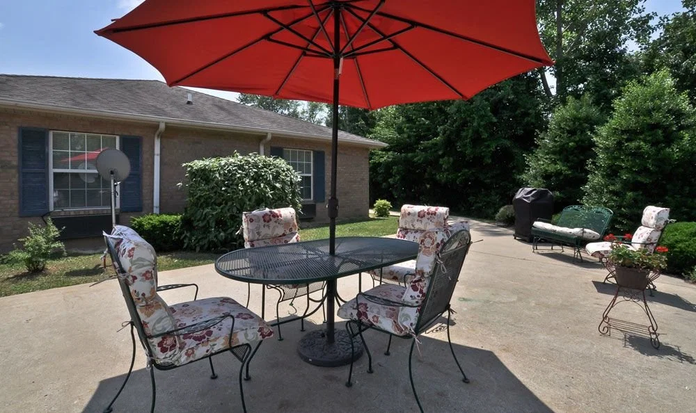 DOGWOOD BEND SENIOR LIVING