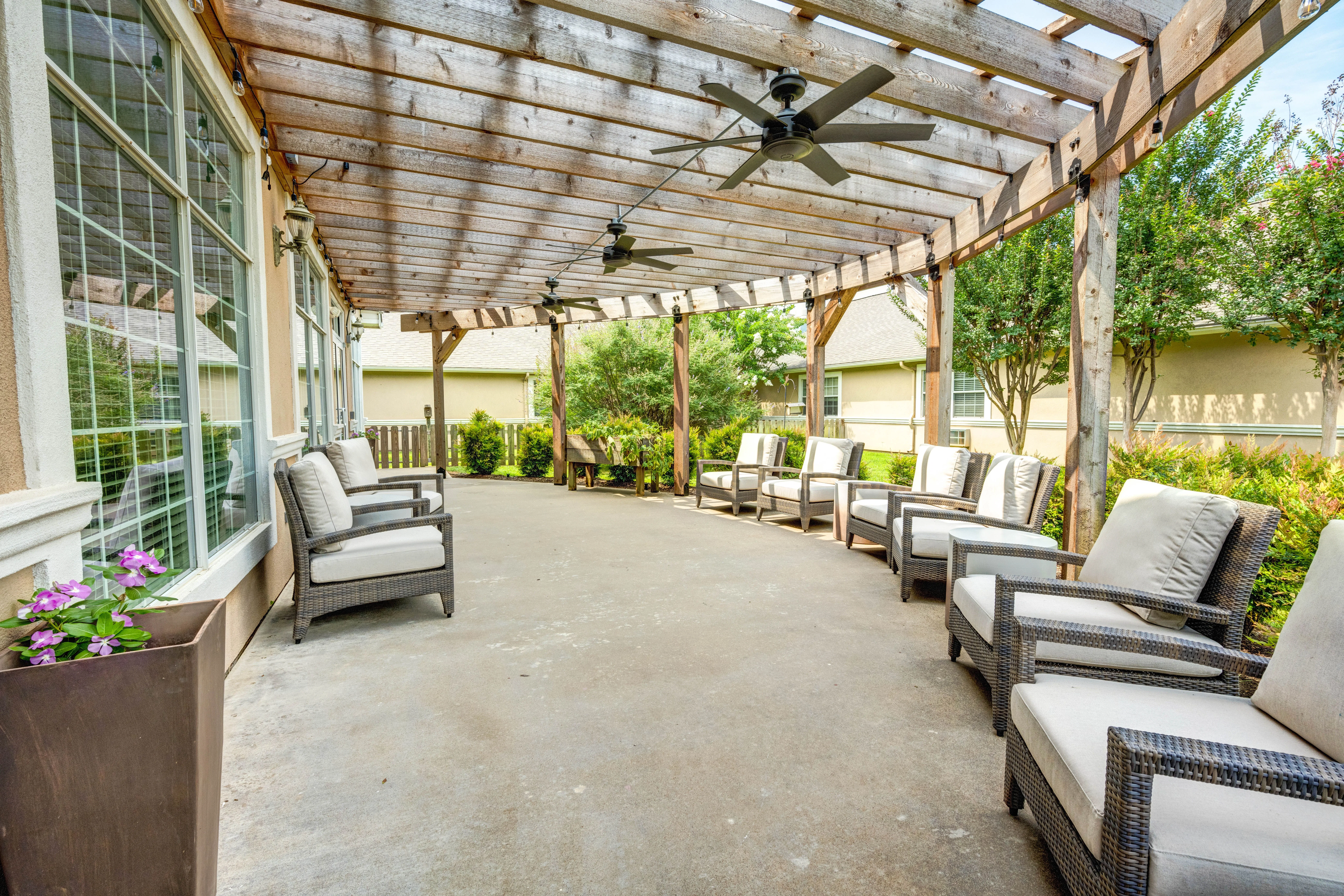 DOGWOOD TRAILS ASSISTED LIVING & MEMORY CARE