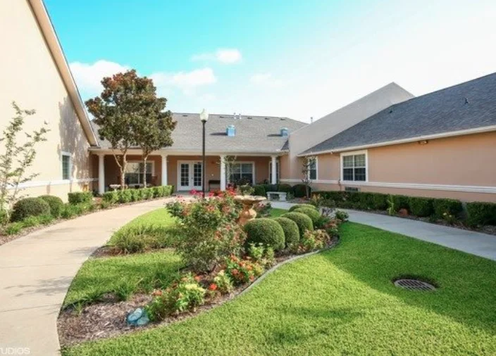 DOGWOOD TRAILS ASSISTED LIVING & MEMORY CARE