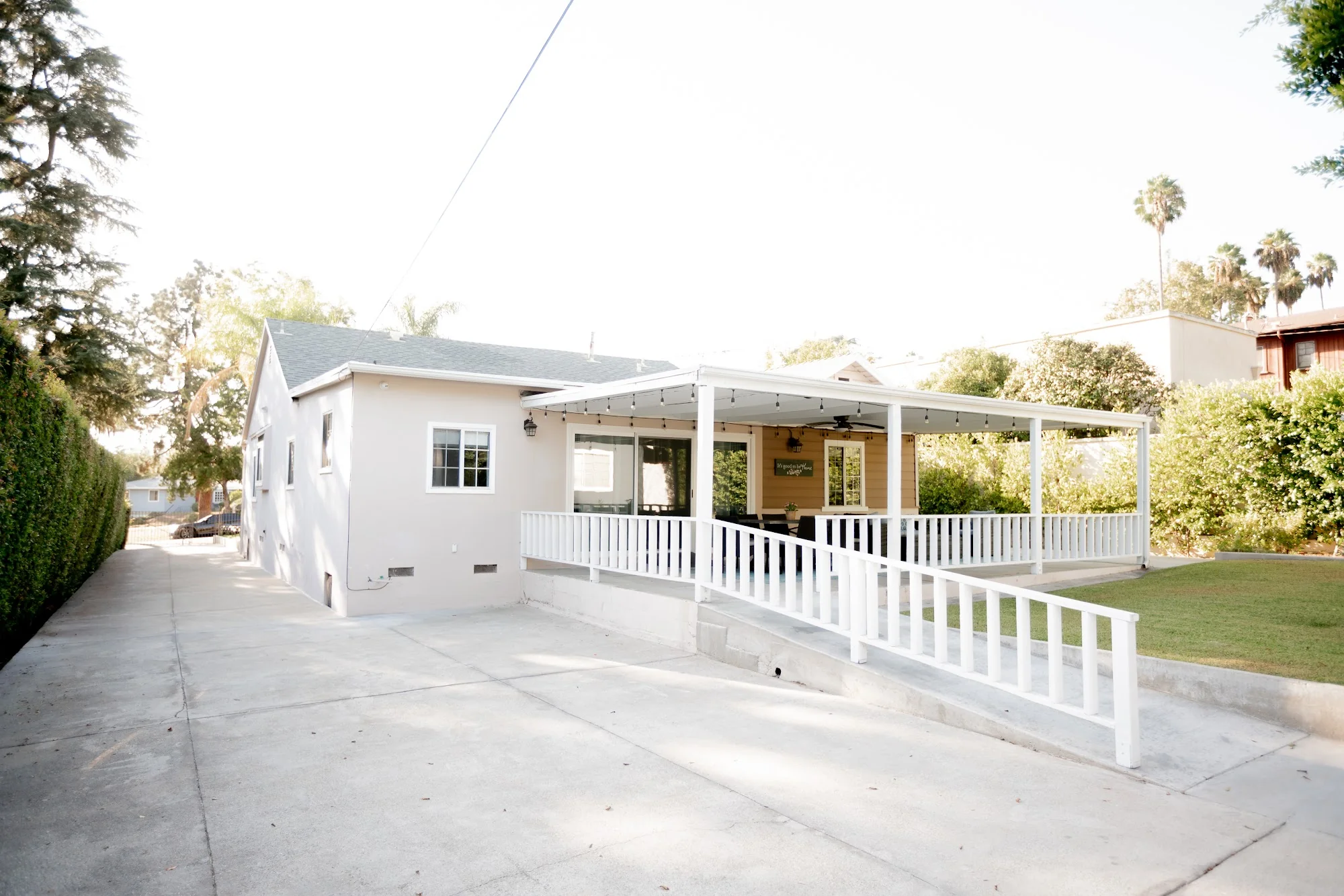 EATON CANYON VILLAS - SENIOR LIVING FACILITY, BOARD AND CARE, MEMORY CARE
