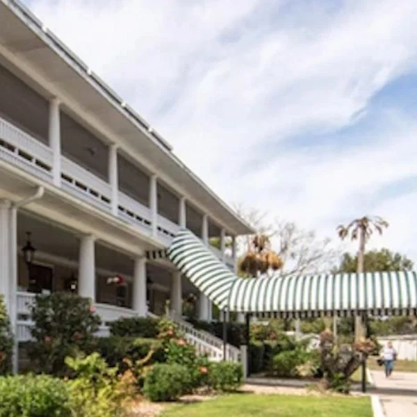 ELEVATED ESTATES AT THE EDWINOLA