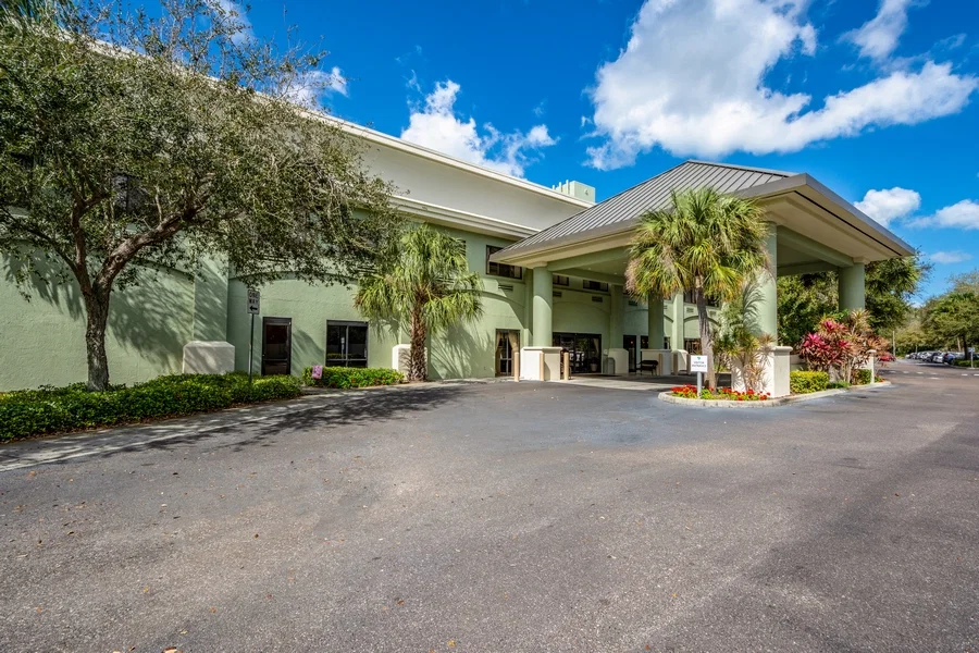 ELISON SENIOR LIVING COMMUNITY OF PINECREST