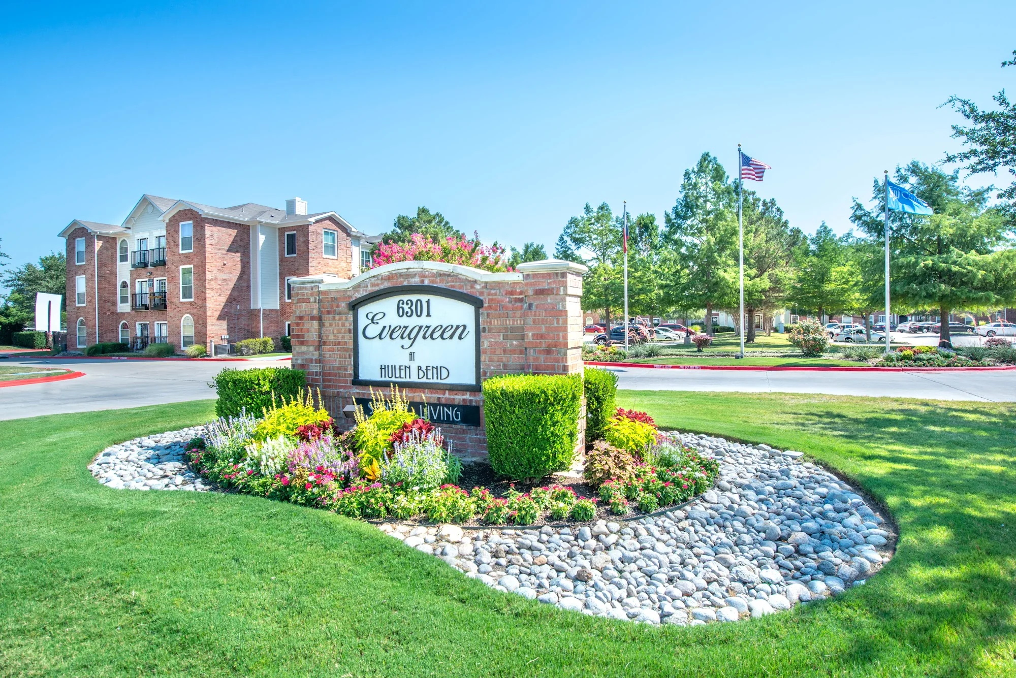 Evergreen at Hulen Bend