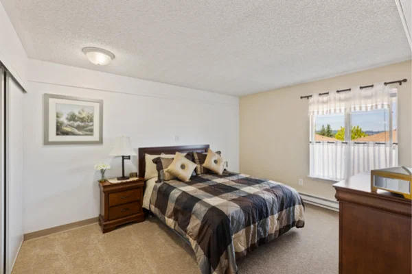 FARRINGTON COURT