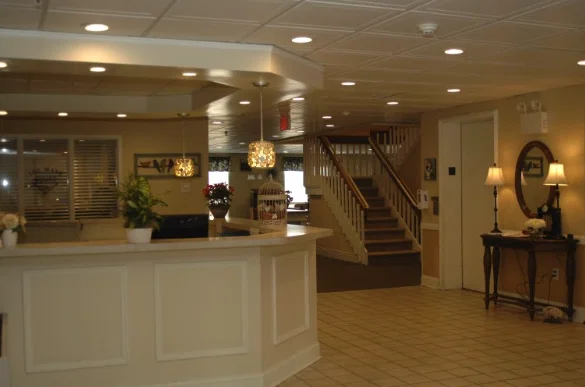 FRANKLIN COURT SENIOR LIVING