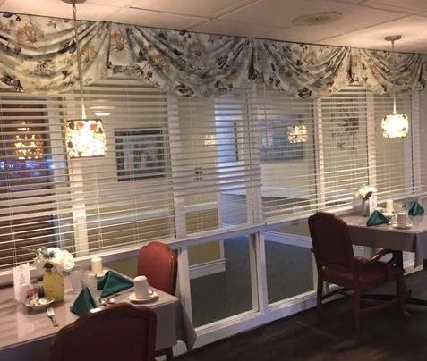 FRANKLIN COURT SENIOR LIVING