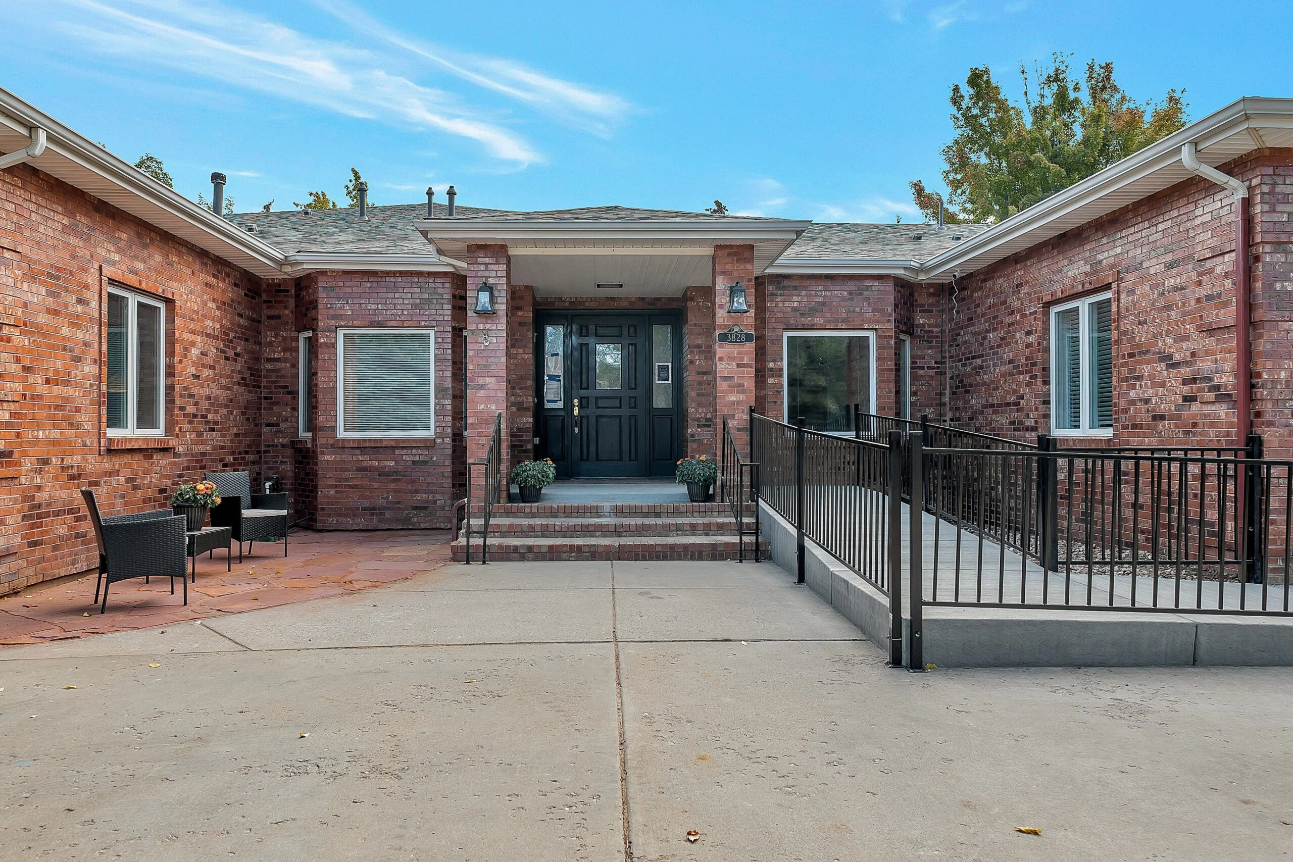 GARDENS CARE SENIOR LIVING - MEADOW HILLS