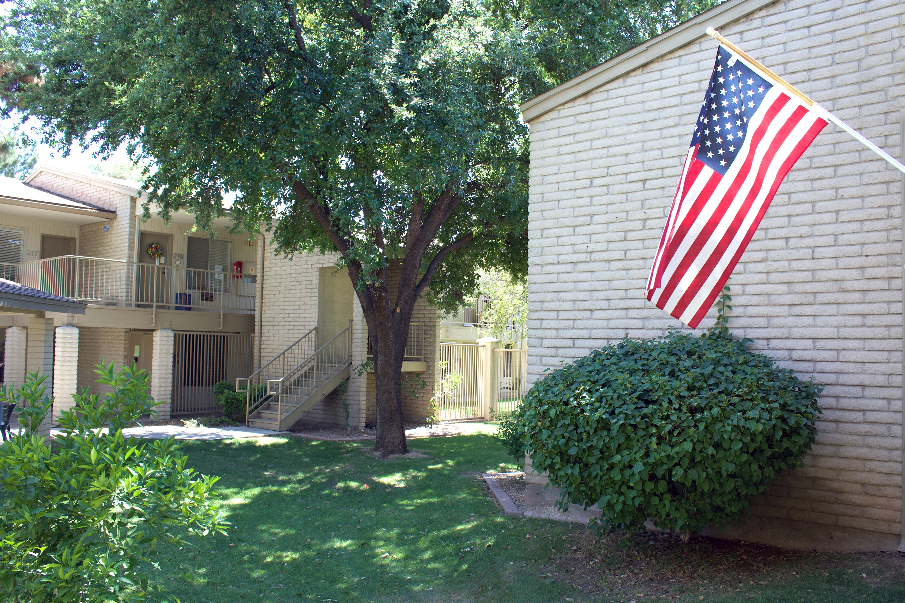 GLENCROFT CENTER FOR MODERN AGING