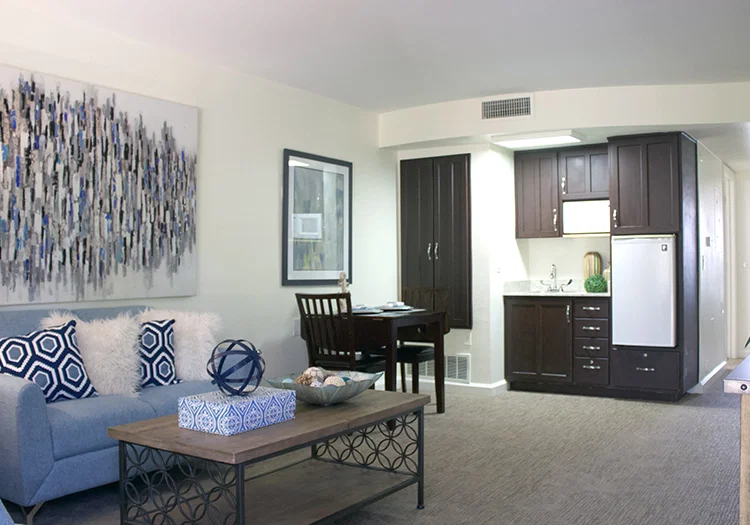 GLENCROFT CENTER FOR MODERN AGING