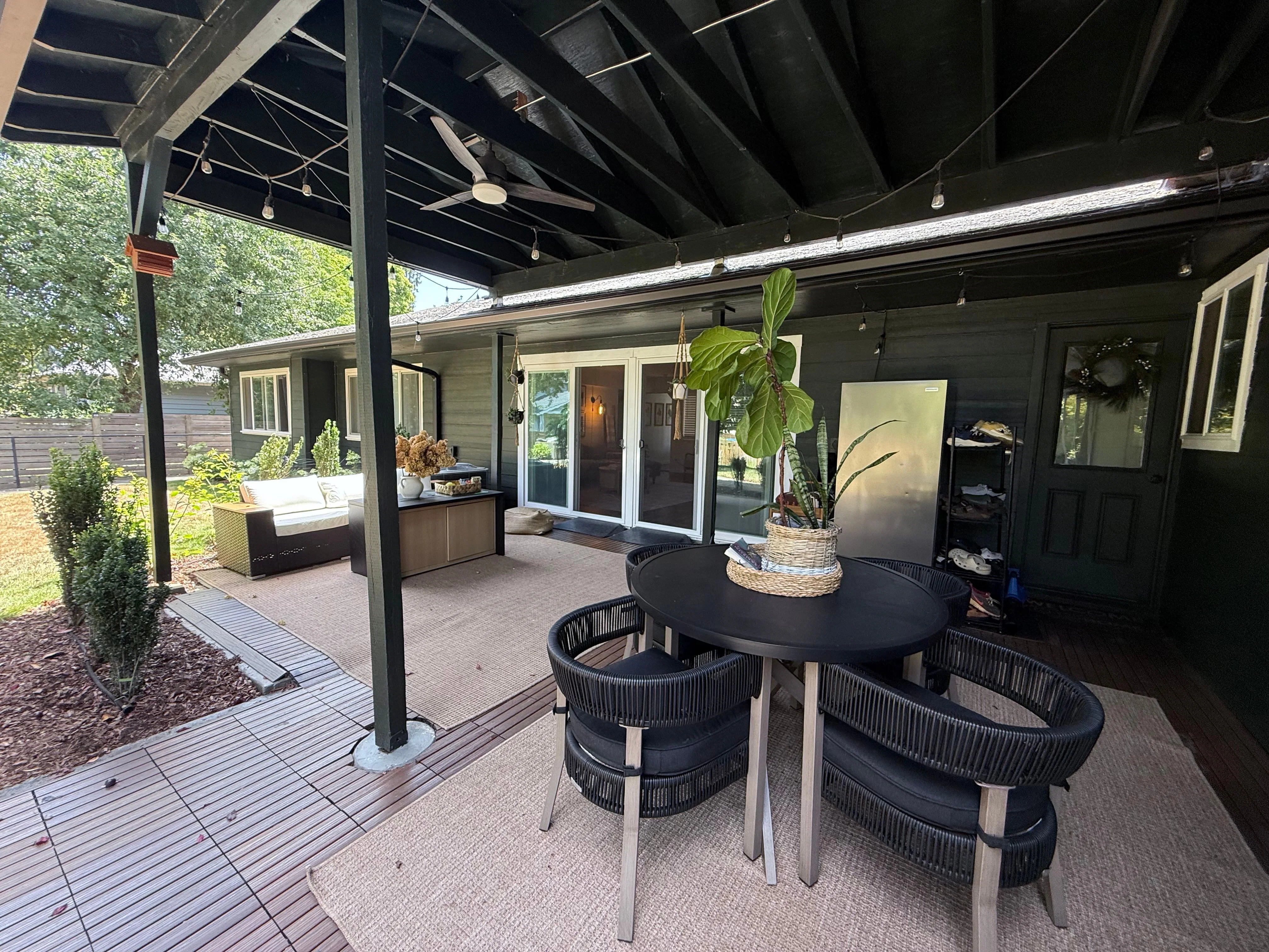 GLENDOVEER SENIOR LIVING