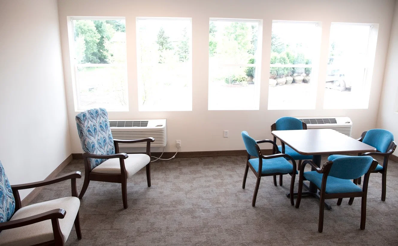 GOOD LIFE SENIOR LIVING