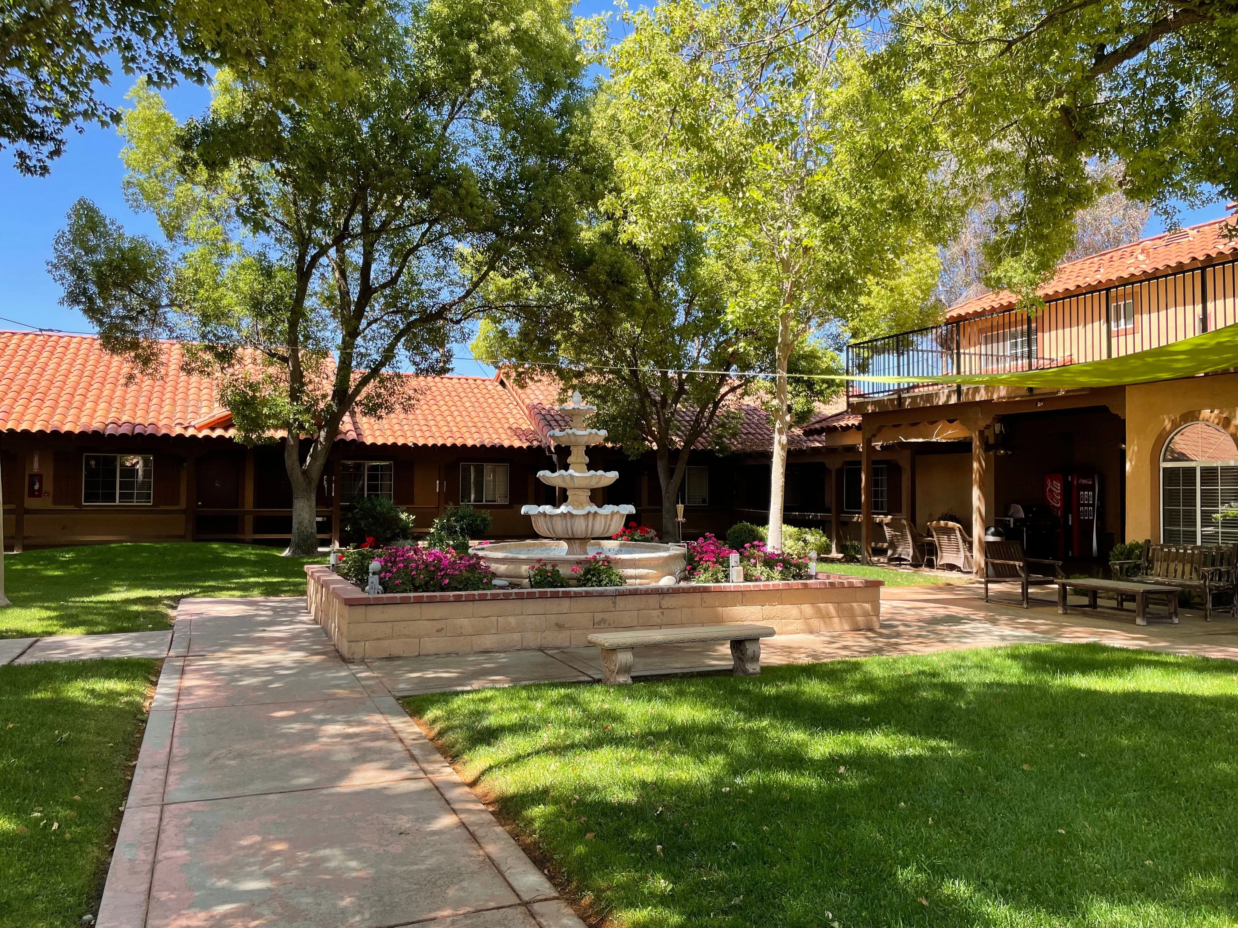 HACIENDA SENIOR LIVING ASSISTED LIVING & MEMORY CARE