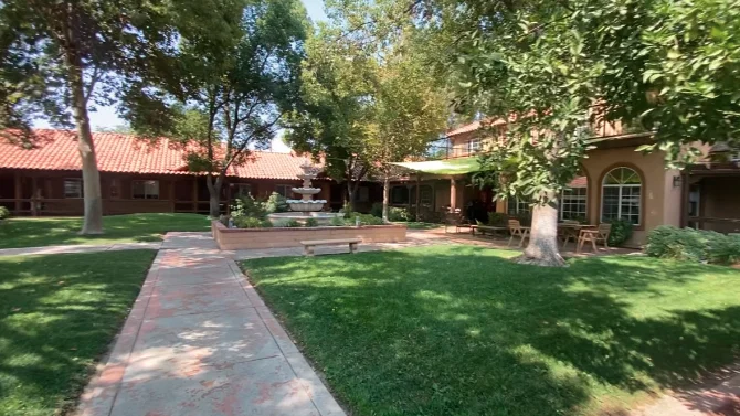 HACIENDA SENIOR LIVING ASSISTED LIVING & MEMORY CARE