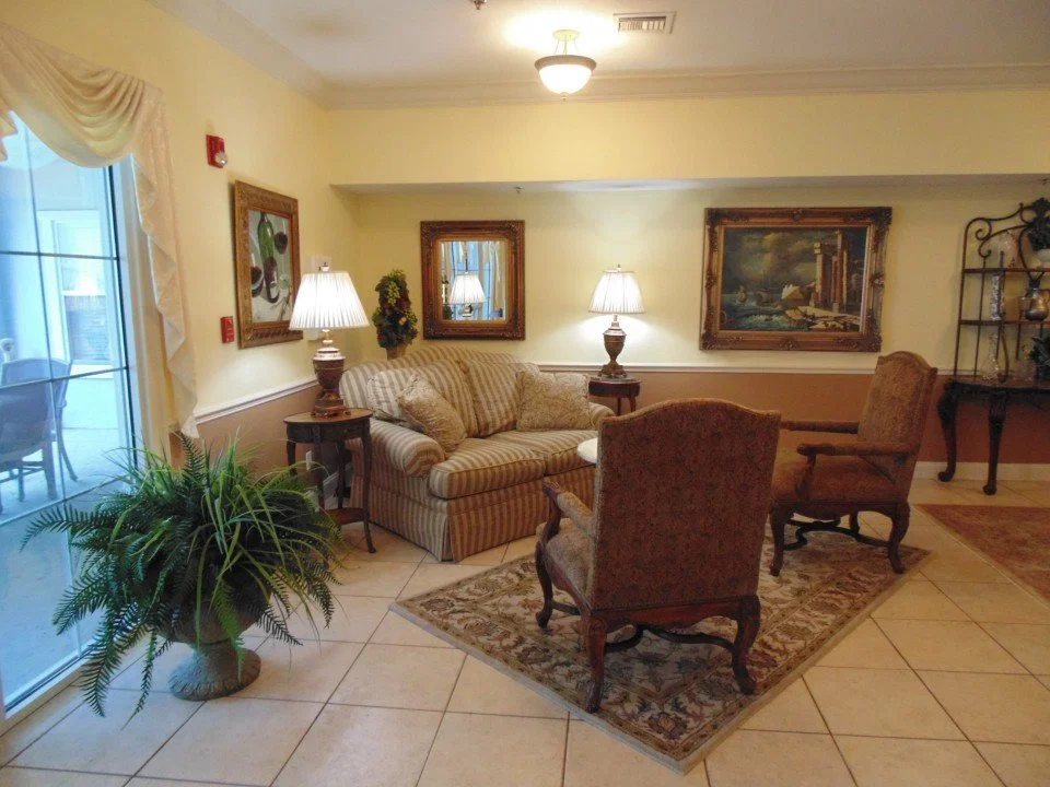 HAMPTON MANOR AT DEERWOOD