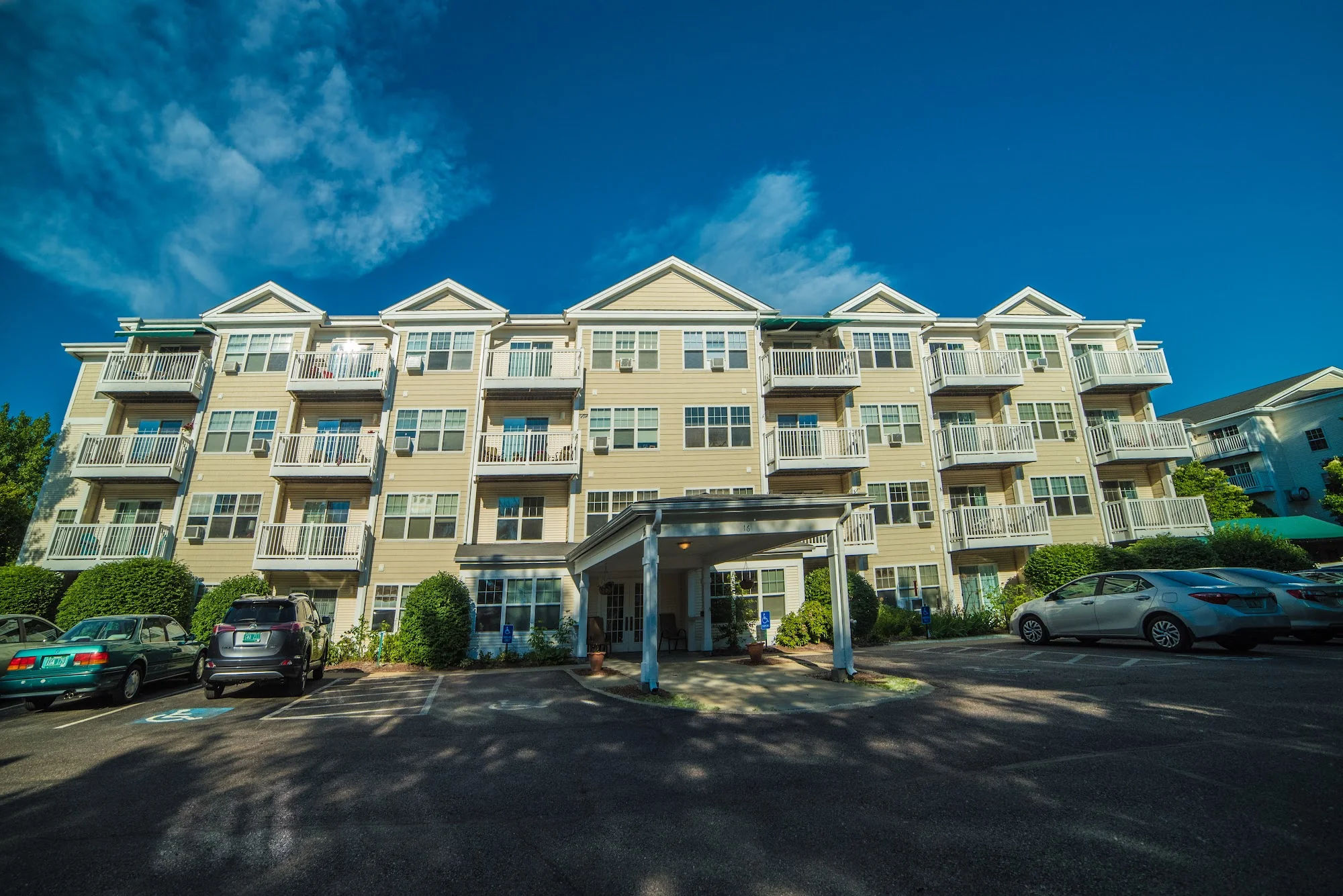 Harbor Village Senior Communities - South Harbor