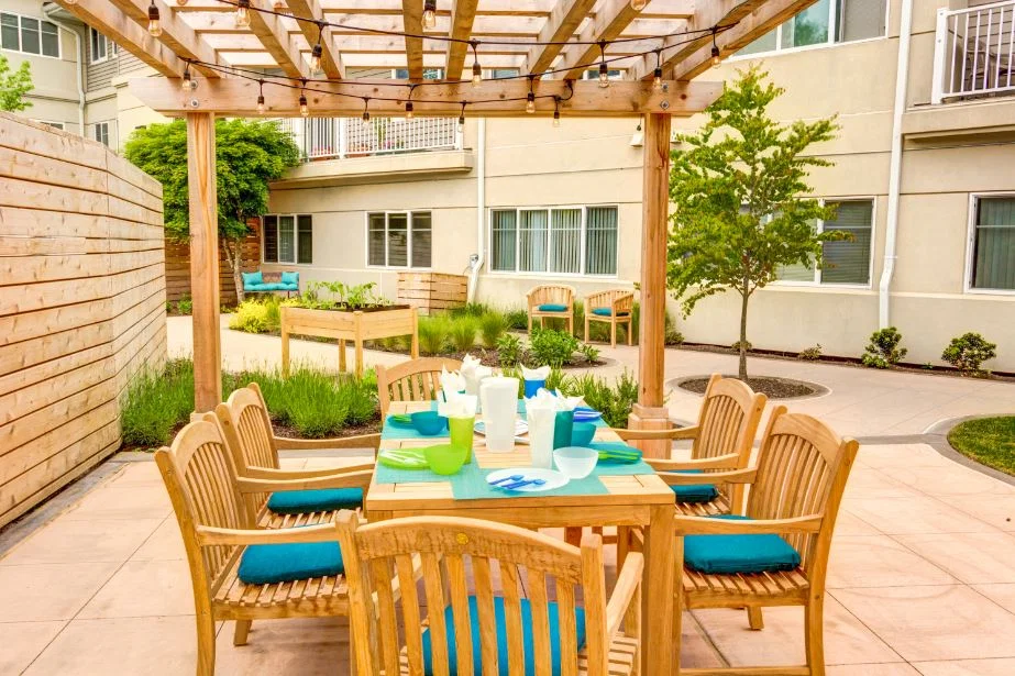 HARBOUR POINTE ASSISTED LIVING AND MEMORY CARE