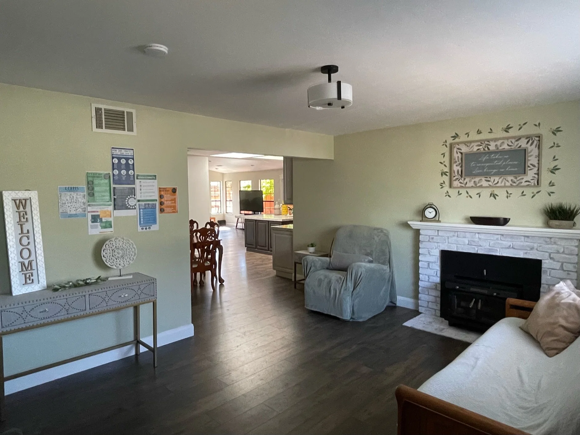 HELPING HANDS SENIOR LIVING