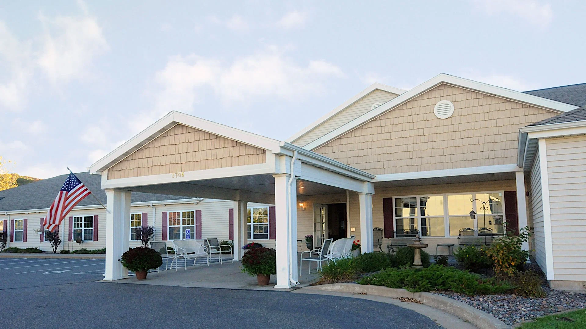 HERITAGE AT OAKWOOD HILLS
