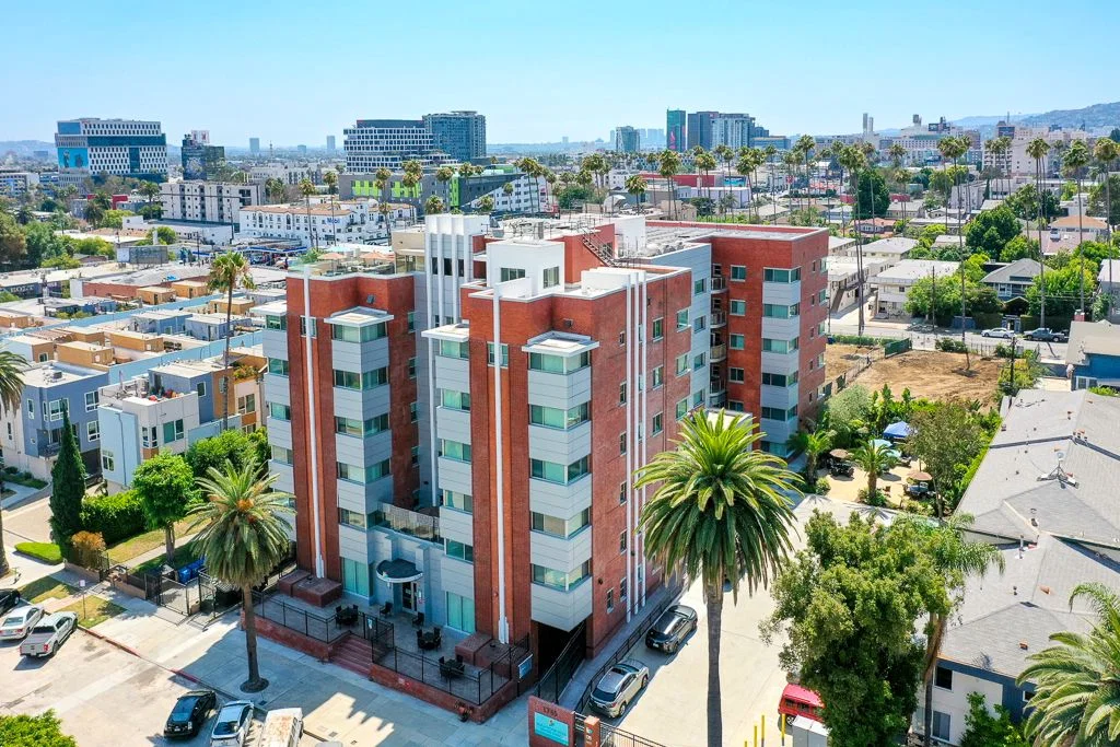 Hollywood Hills Senior Living - Assisted Living photo