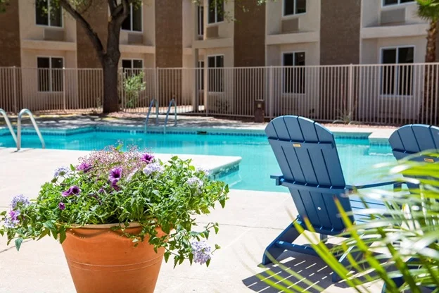 HUMMINGBIRD SENIOR RESORT LIVING