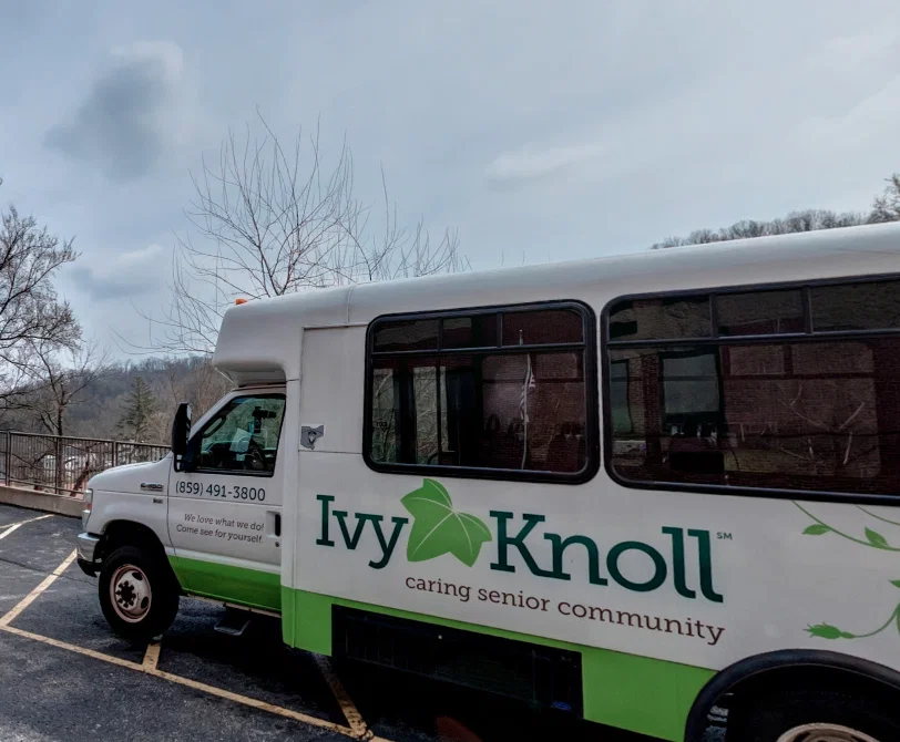 IVY KNOLL SENIOR LIVING