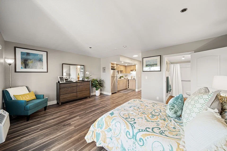 IVY PARK OF WELLINGTON - LAGUNA WOODS, CA