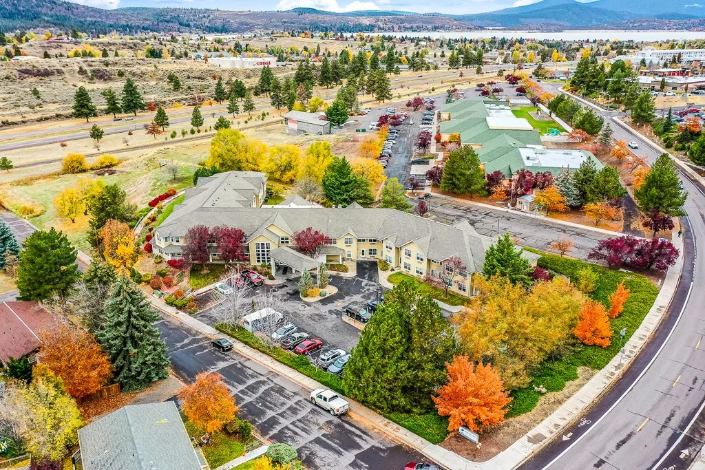 KLAMATH FALLS SENIOR LIVING