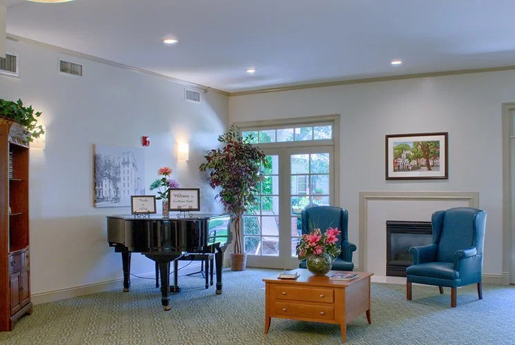 KNOLLWOOD POINTE ASSISTED LIVING