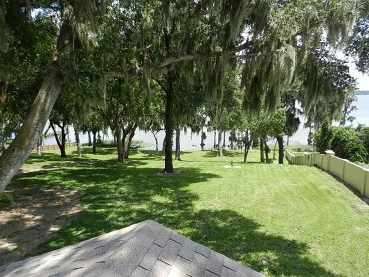 LAKESHORE ASSISTED LIVING