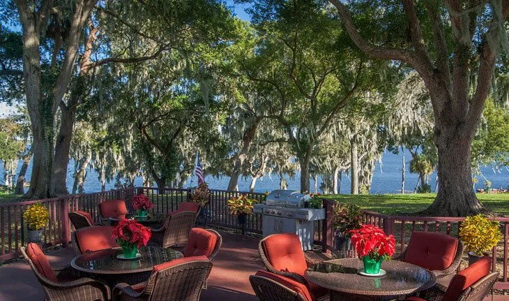LAKESHORE ASSISTED LIVING