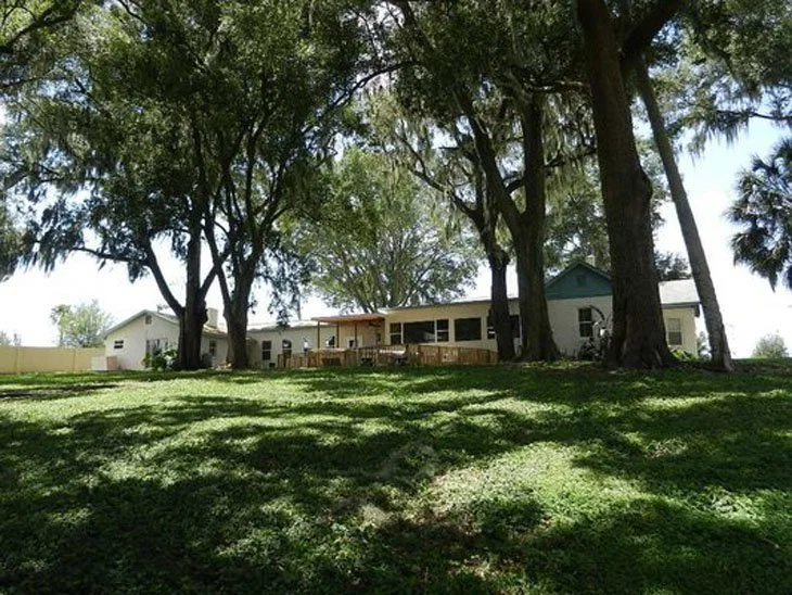 LAKESHORE ASSISTED LIVING