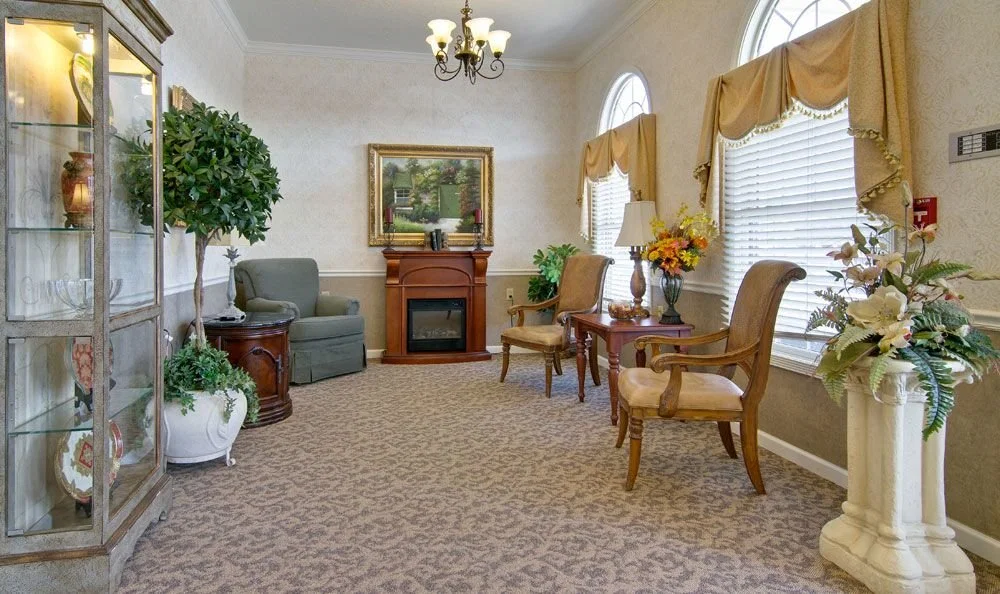 LAKEWOOD SENIOR LIVING