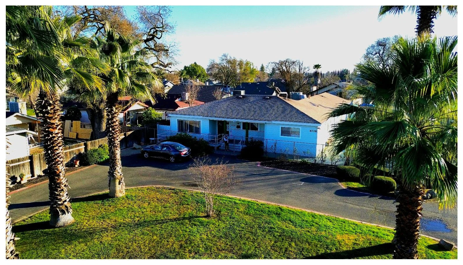 LAKEWOOD VILLA