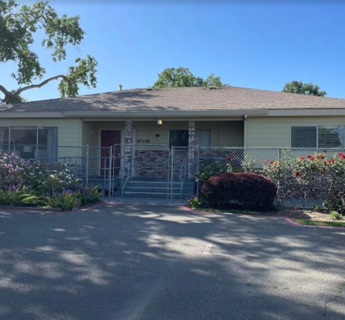 LAKEWOOD VILLA