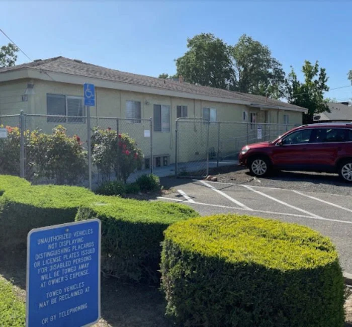 LAKEWOOD VILLA